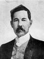 Дэрдменд (Рамиев Мухамметзакир Садыкович) 1859 г. – 1921 г. меценат, поэт
Поэт, известный читателю под псевдонимом Дэрдменд, — одна из самых загадочных фигур татарской литературы. Будучи золотопромышленником, одним из самых богатых людей в России, поэт при жизни не издал ни одной своей книги... Дэрдменд
