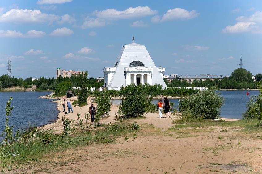 Фото №315729. Церковь Спаса Нерукотворного, 1824 г на братской могиле воинов