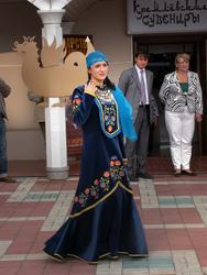 Показ коллекции национальной  одежды