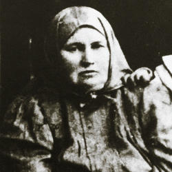Махубжамал Сайдашева — мать композитора. 1912