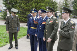 Участники митинга. 6 мая 2011