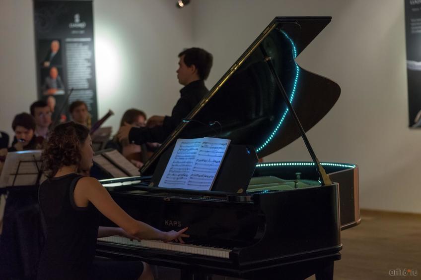 Фото №865703. Концерт классичекской музыки на открытии выставки «Фарфор на пуантах»