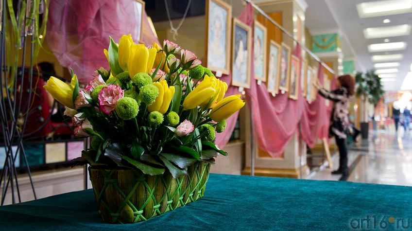 Выставка в ГРК « Корстон-Казань» Двенадцать месяцев кисти Лады Аюдаг