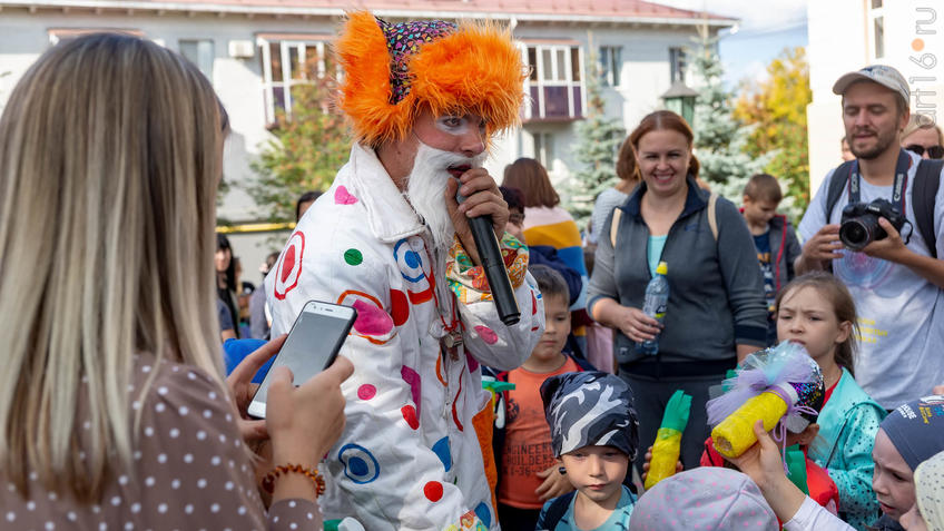 Фото №961359. Карнавал «Зайчество» от Упсала-Цирка  (Санкт-Петербург), Альметьевск, 07.09.2019