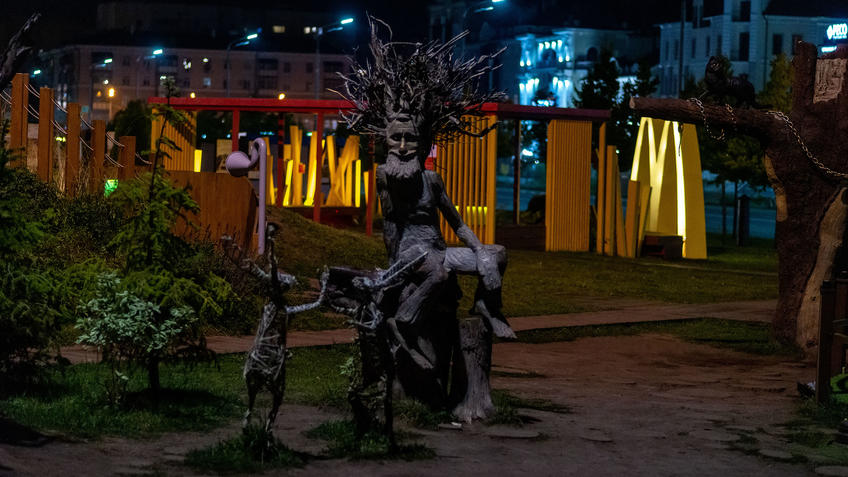 Фото №981652. Цветочный фестиваль возле ТГТК «Экият». Вечер, Казань