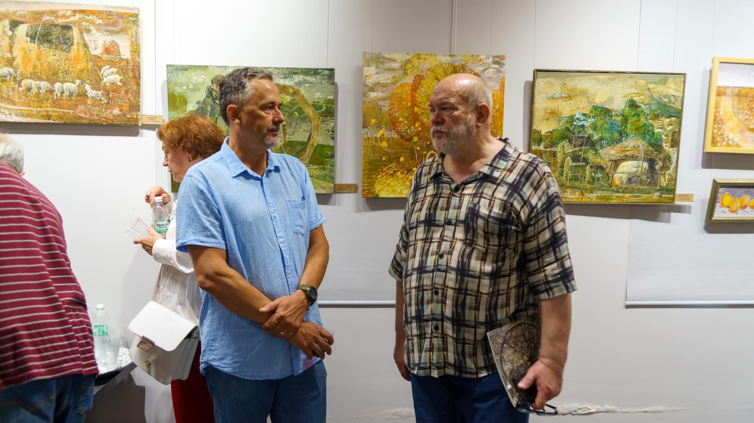 На открытии выставки Ирины Антоновой «Яблочный сказ»::Ирина Антонова «Яблочный сказ»