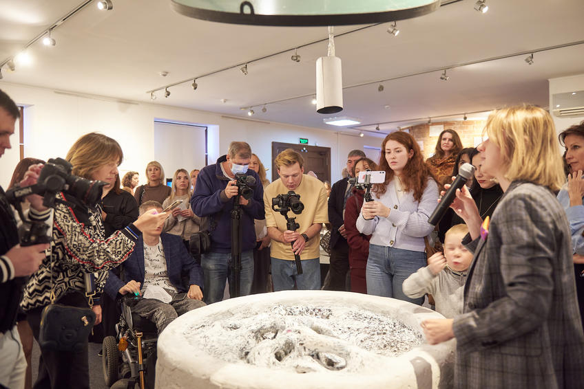 ::Открылась выставка Искусство быть запредельно близко в Свияжске