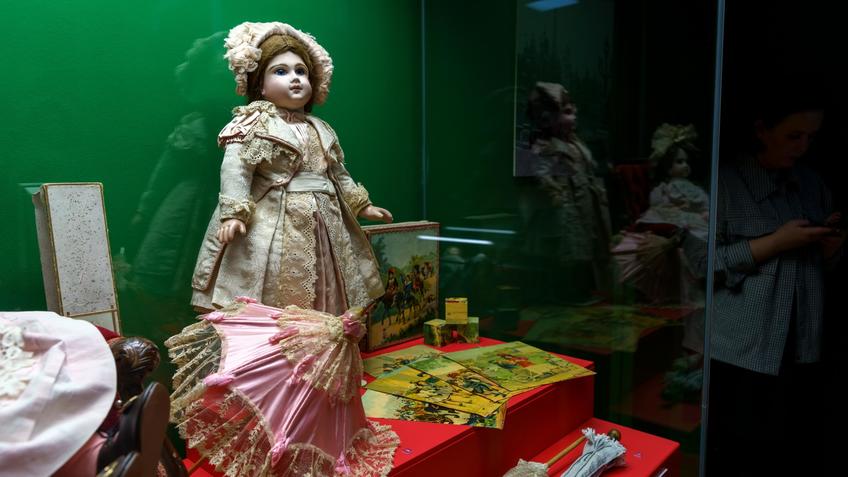  Кукла / зонтик кукольный с коробкой::Золотой век кукол