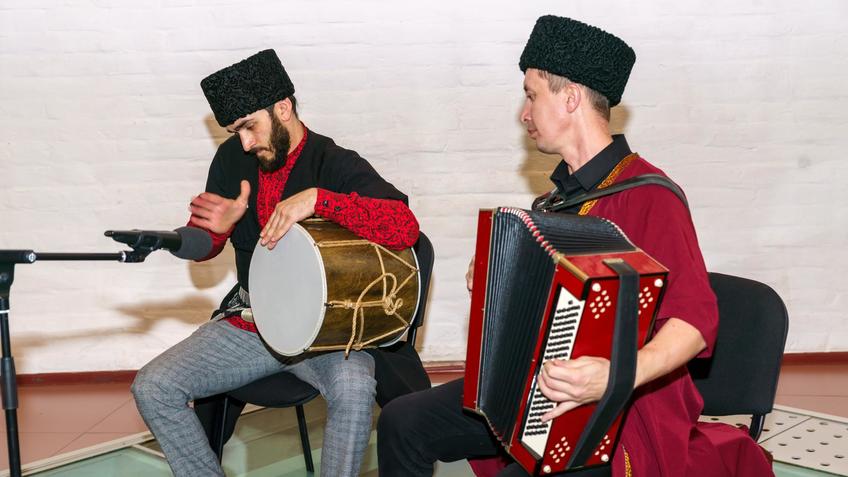 Перед открытием выставки «Кубачи-Зирехгеран. Город мастеров»::«Кубачи-Зирехгеран. Город мастеров»