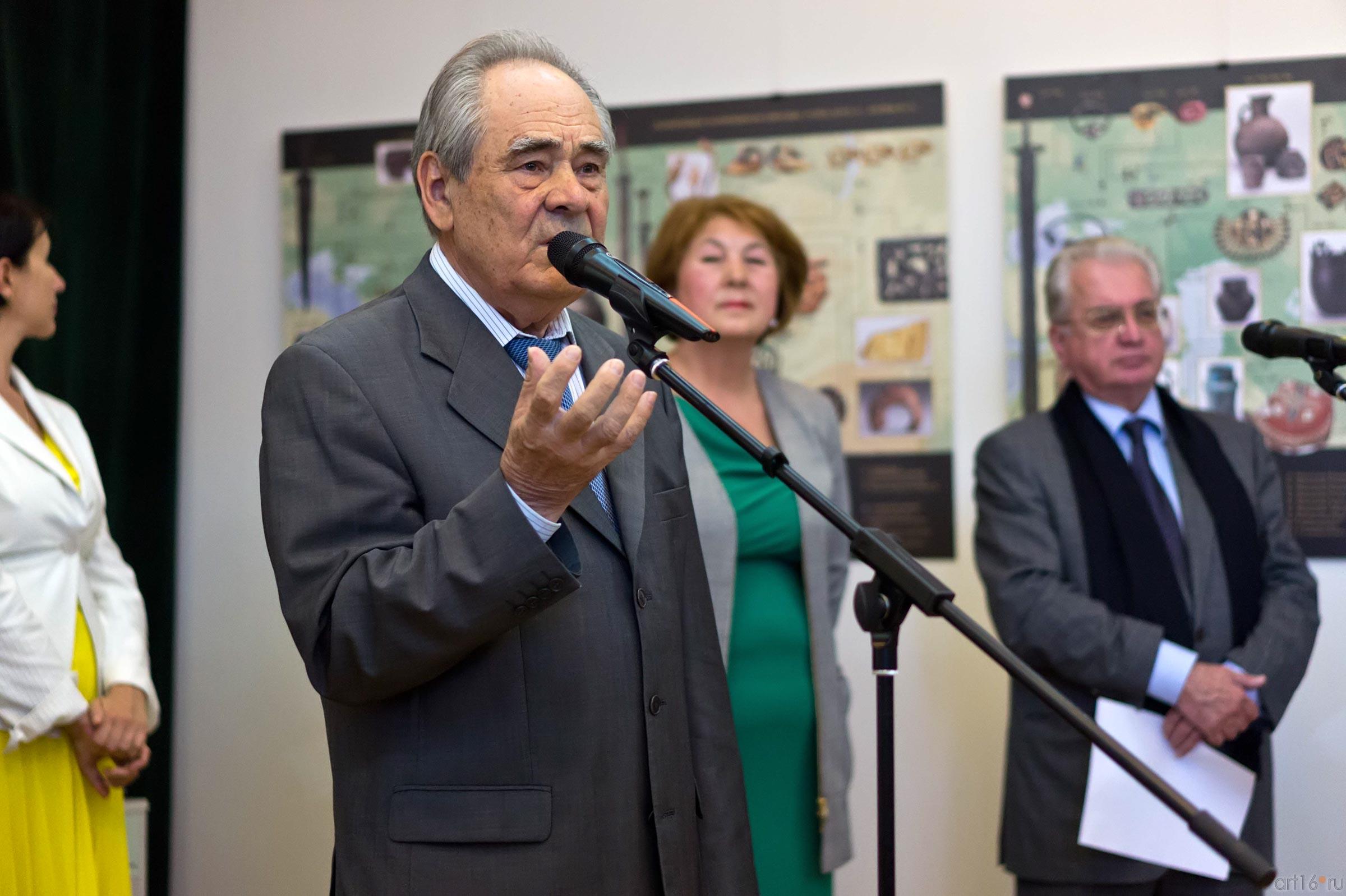 Шаймиев, Валеева, Пиотровский::«Эрмитаж-Казань»: выставка «Кочевники Евразии на пути к империи»