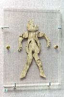 1.Фигурки люден Кеше фигуралары IV - II вв. до н.э. Береста. Figurines of people 4th - 2nd centuries ВС Birch bark