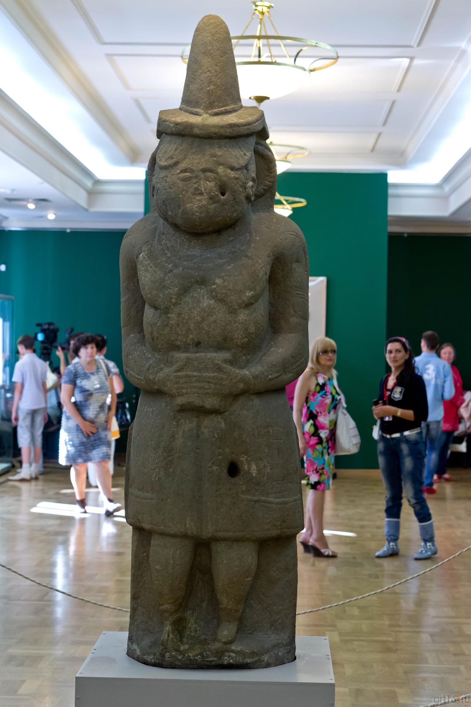 Половецкая “баба”  XII в. ::«Эрмитаж-Казань»: выставка «Кочевники Евразии на пути к империи»