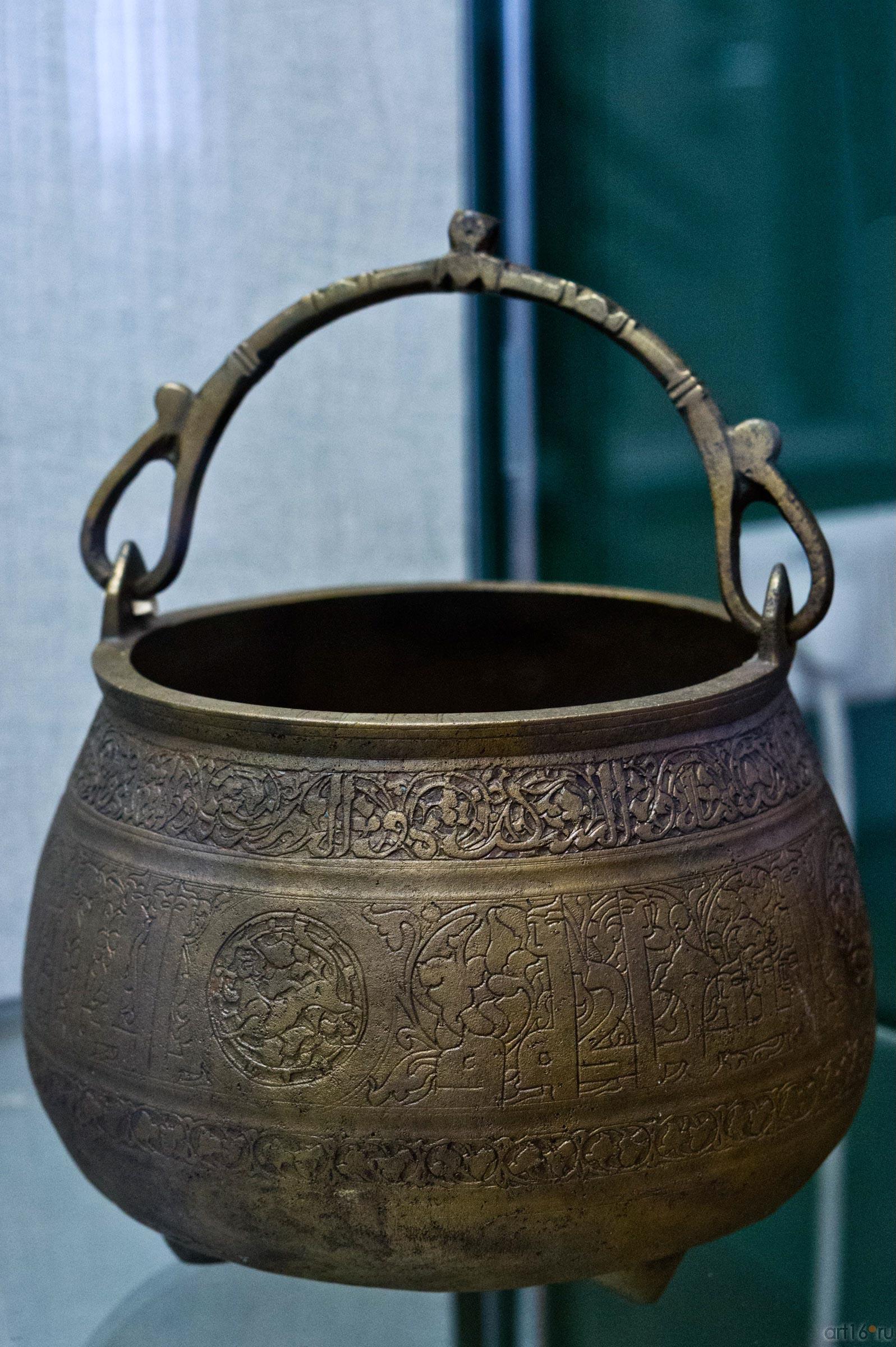 Котелок  XII-XIII вв.::«Эрмитаж-Казань»: выставка «Кочевники Евразии на пути к империи»