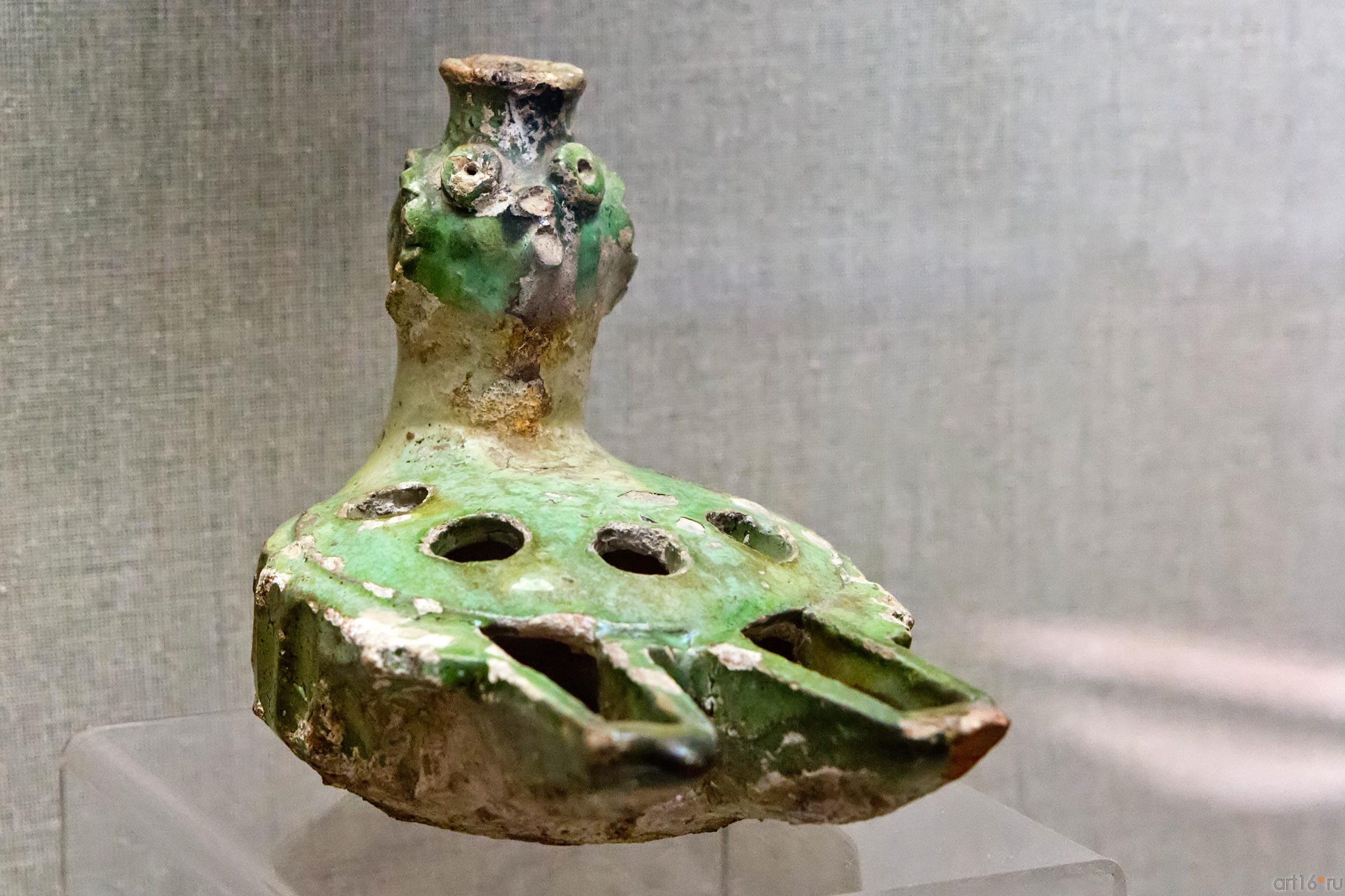 Глазурованный светильник  X- XI в.::«Эрмитаж-Казань»: выставка «Кочевники Евразии на пути к империи»