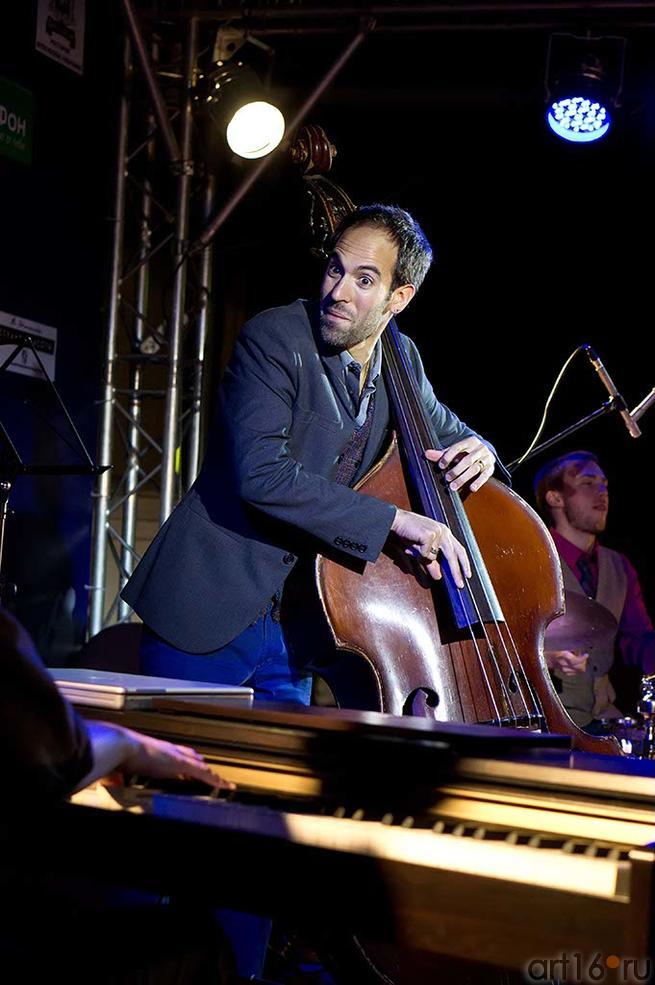 Haggai Cohen Milo — контрабас::Джаз в Усадьбе Сандецкого. 2012.07.05 