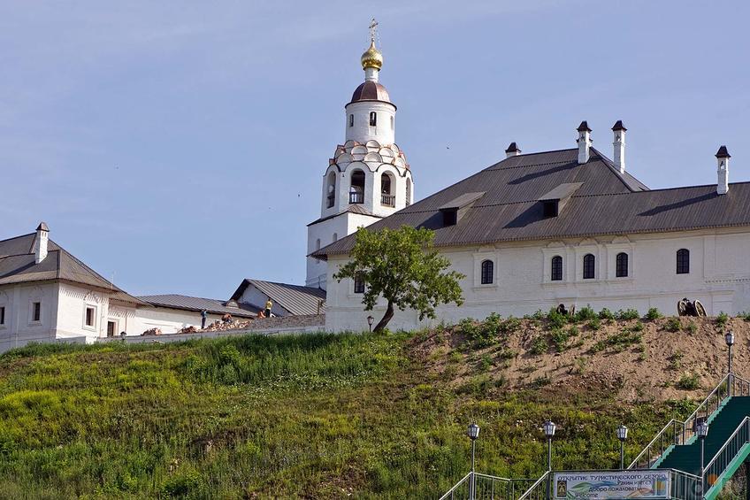 Фото №104237. Вид на Свияжск с подъездной дороги. Успенско-Богородицкий мужской монастырь