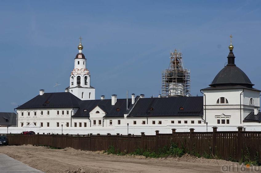 Успенско-Богородицкий мужской монастырь. Свияжск, июль 2012::Свияжск, июль 2012