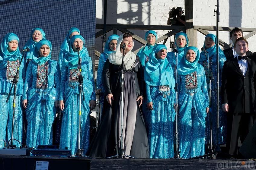 Участники Государственного Камерного хора Республики Татарстан под управлением Миляуши Таминдаровой::I Международный фестиваль «Музыка веры»