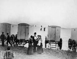 bathing_machine_50.jpg