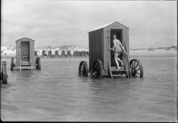 bathing_machine_94.jpg