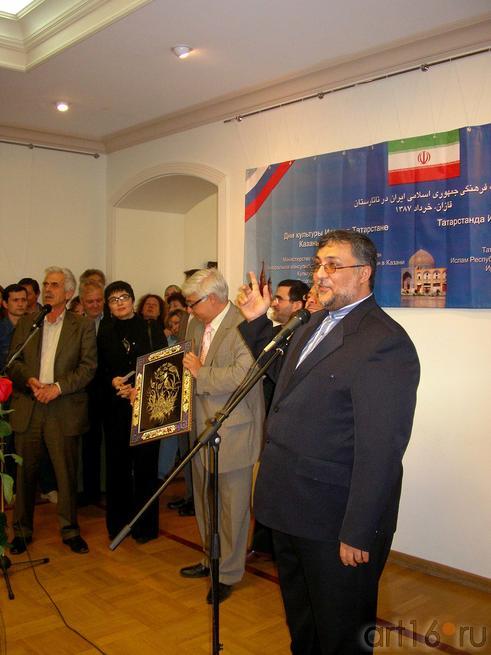 Абузар Ибрагими::Открытие выставки. Искусство Ирана