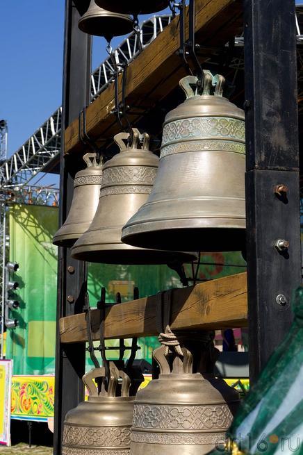  Передвижная колокольная звонница::Спасская ярмарка в Елабуге — 2012