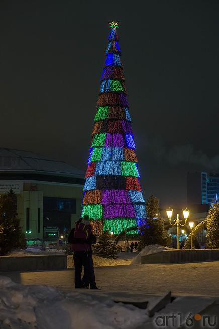 Главная ёлка Казани в парке Тысячелетия::"Старый новый год" , прогулка по Казани