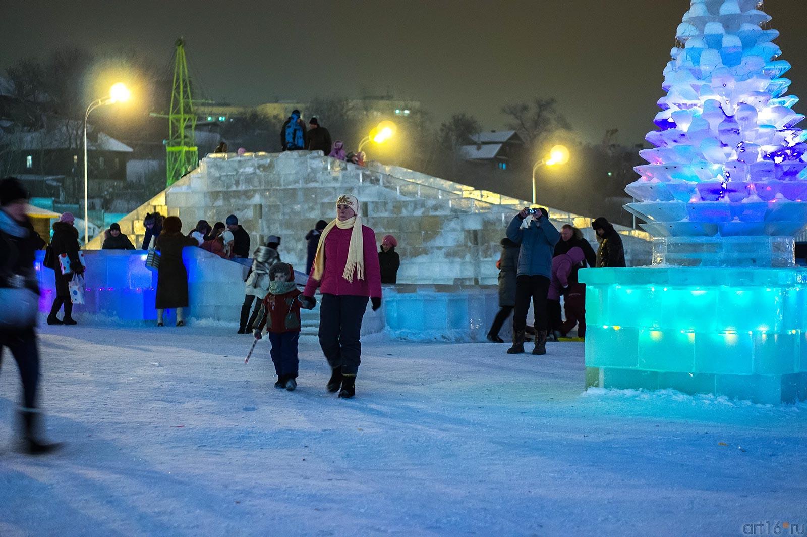Ледовый городок, кукольный театр «Экият»::"Старый новый год" , прогулка по Казани