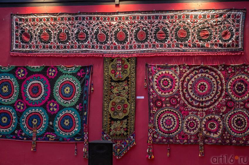 Керпеч, настенное украшение вышивка::Выставка-продажа работ художников Узбекистана «Восточный караван»
