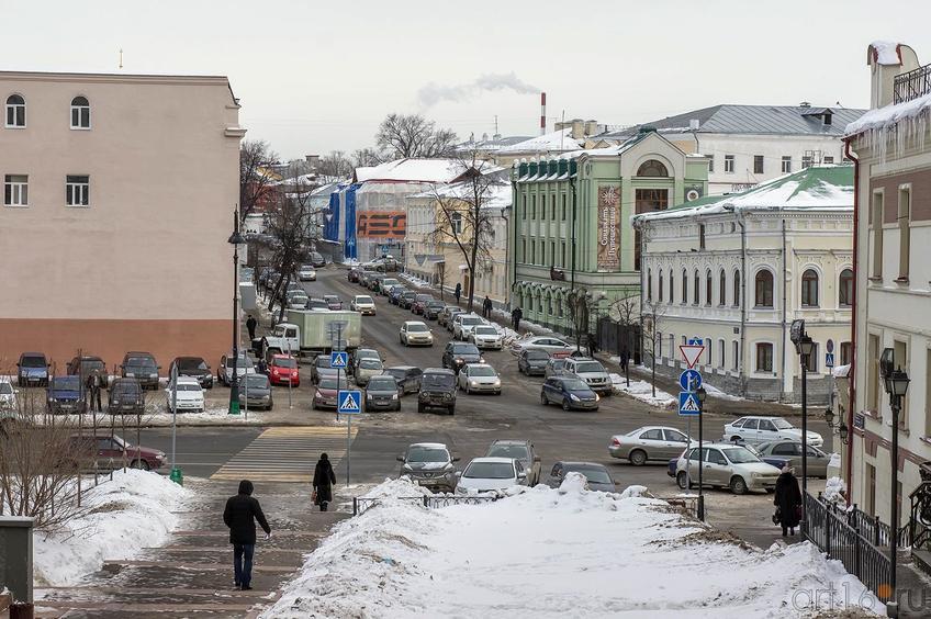 Фото №136713. Вид на главный дом городской усадьбы Урванцевых (К.Маркса,11) со стороны ул. Миславского