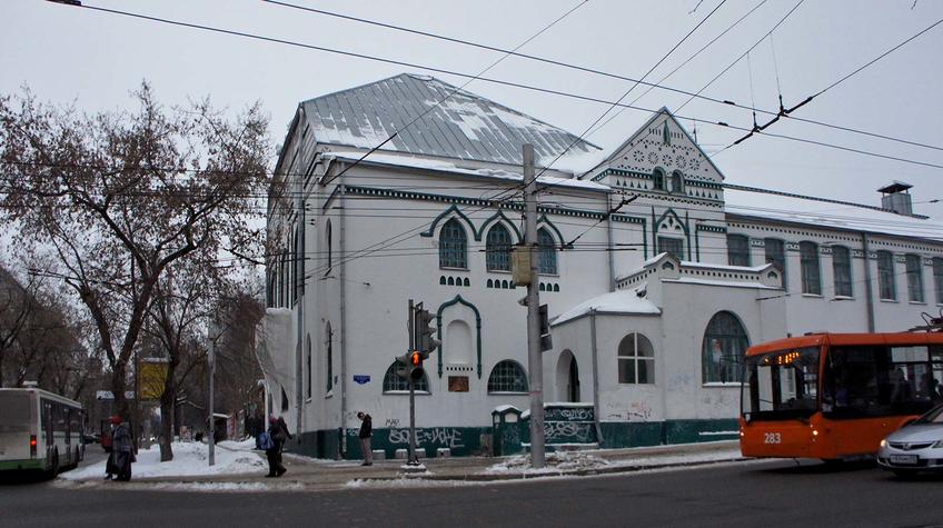 В этом здании  в 1919-1923 гг. работал детский клуб ʺМуравейникʺ::Прогулка по Перми