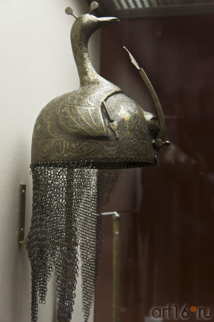 Шлем. Иран XVIII, сталь, ковка, насечка золотом::Художественное оружие из собрания Государственного Эрмитажа