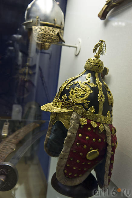 Шлем, Юго-Восточная Азия::Художественное оружие из собрания Государственного Эрмитажа