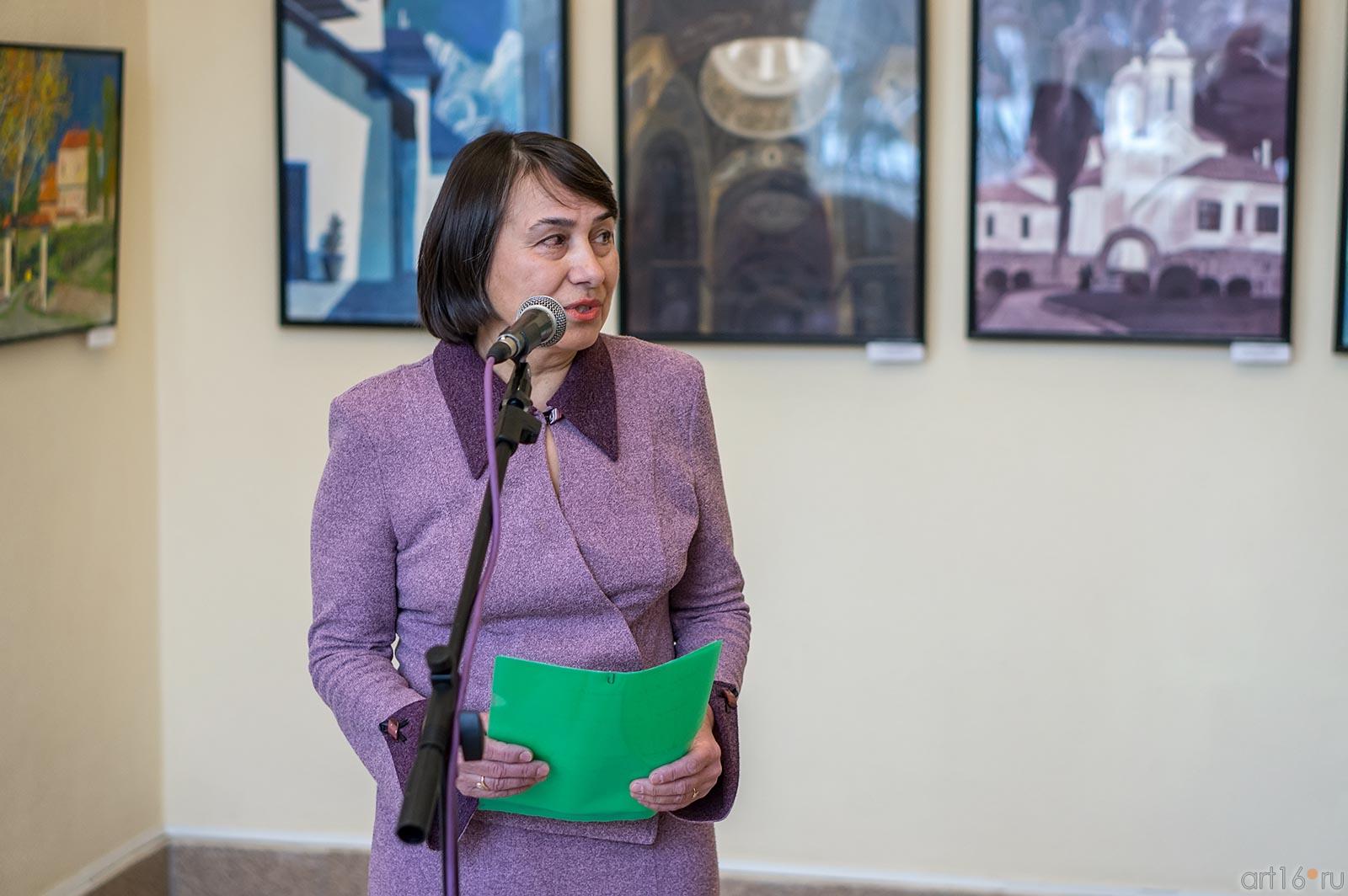 Наиля Аскарова, зав. Музеем Мазитова::Сербия глазами казанских художников, выставка