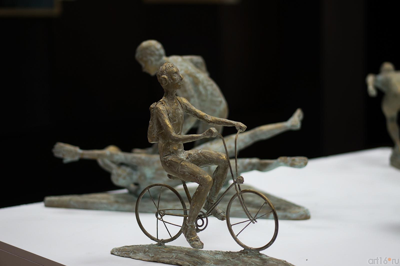 ВЕЛОСИПЕДИСТ::Выставка, посвященная Всемирной Универсиаде в Казани и Зимним Олимпийским играм в Сочи