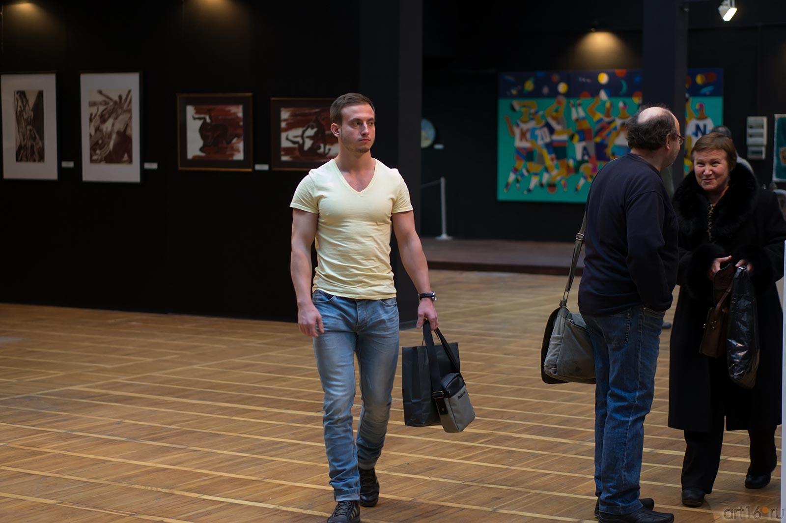 На выставке «О, спорт! Ты — мир!»::Выставка, посвященная Всемирной Универсиаде в Казани и Зимним Олимпийским играм в Сочи