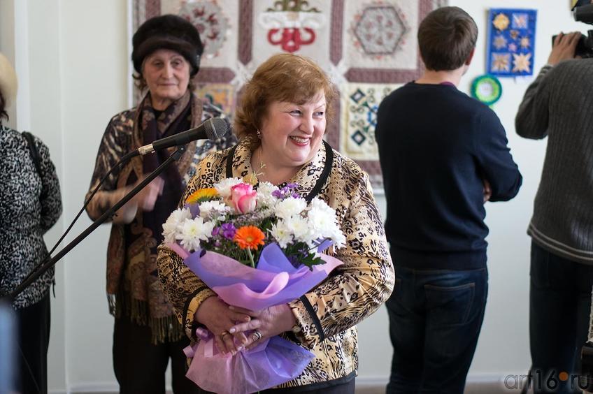 Кузнецова Нина Любимовна (Василиса)::Н. Л. Кузнецова «Текстильный вернисаж»