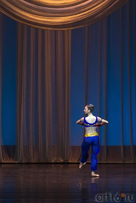 ʺКорсарʺ. Танец одалиски::Юбилейный концерт Казанского хореографического училища "В честь танца"