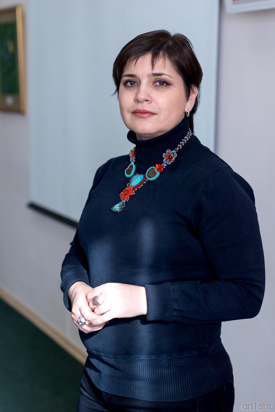 Болдырева Юлия::Танец цветов. Выставка