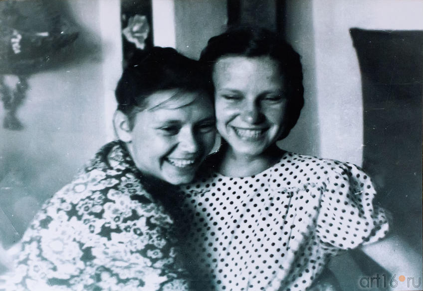 Фото №148955. Гера и Оля. Казань, июнь 1952. фото: В. Воробьева