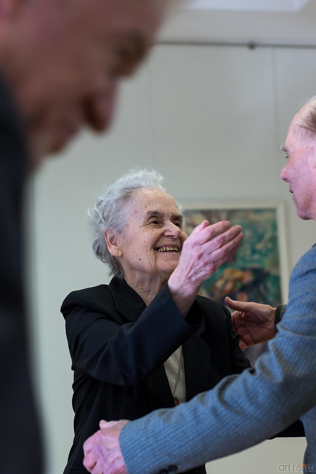 Попова Валентина Витальевна::Валентина Попова, юбилейная выставка