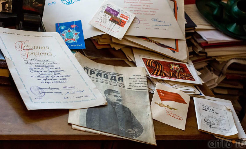 Письма, грамоты, газета ʺПравдаʺ с портретом Сталина::Выставка к Дню Победы. 9 мая 2013 г.
