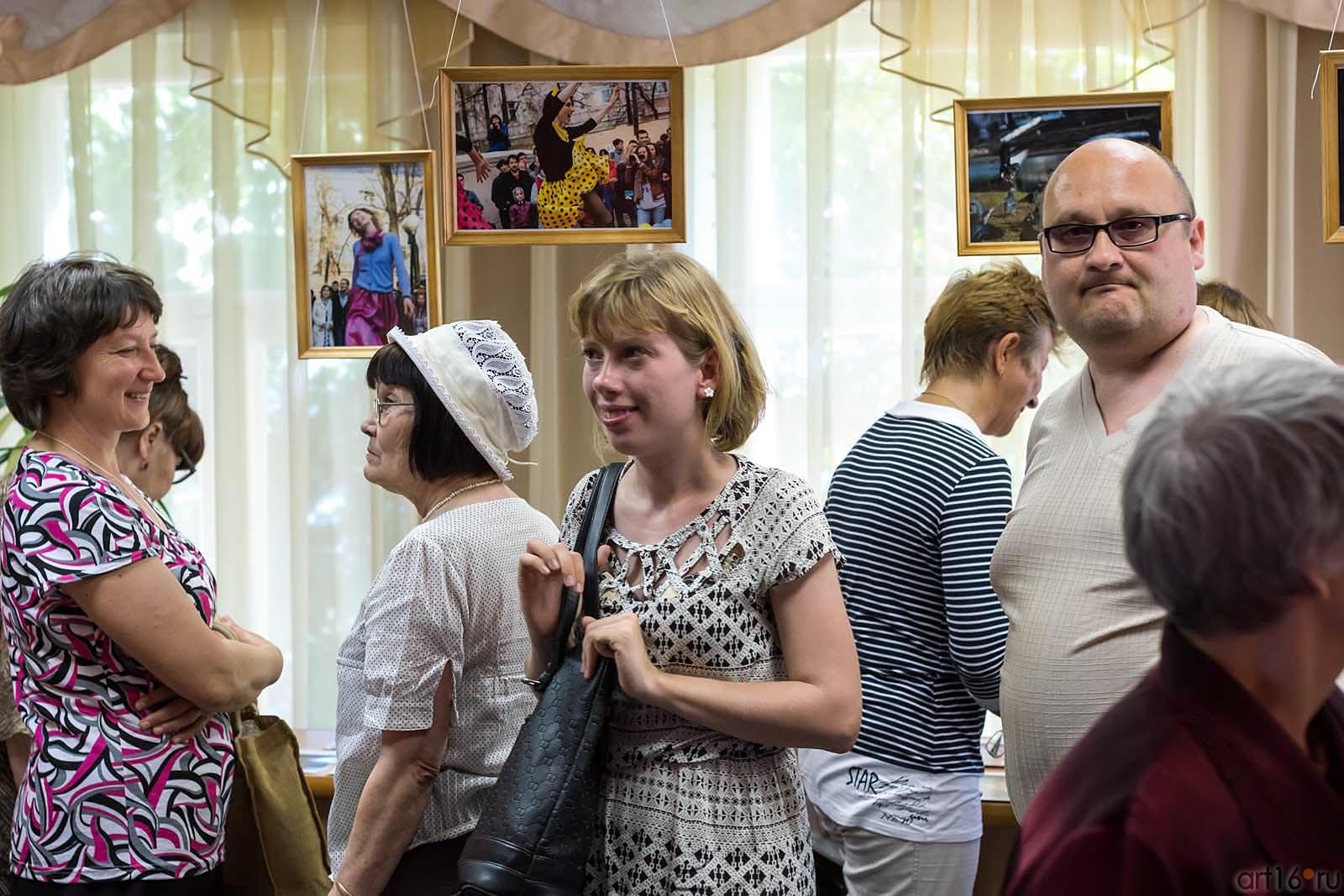 На выставке «Жизнь без дублей» в Библиотеке Серебряного века::«Хайкумена на Каме». Елабуга — 2013