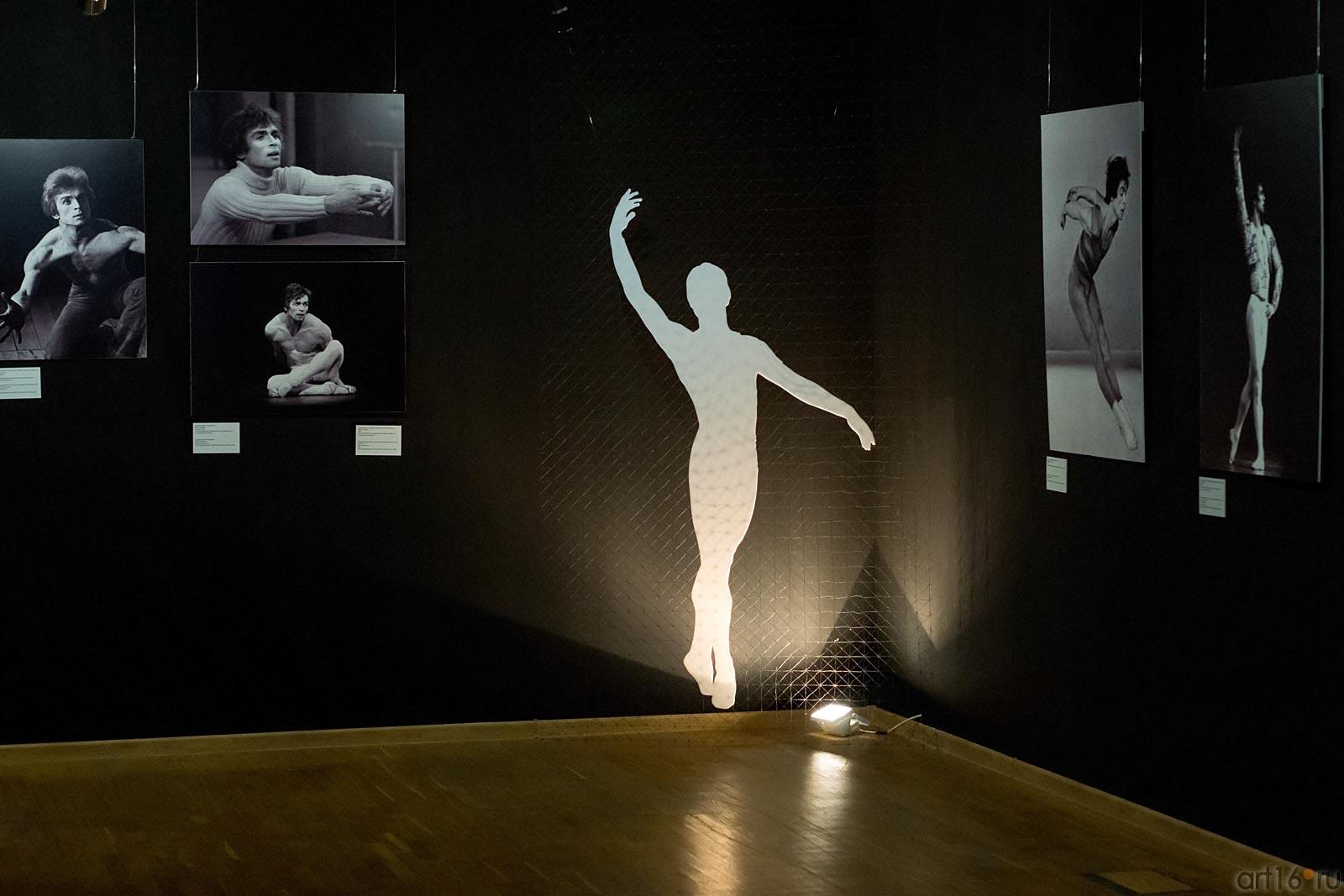 Объемная фигура и фотографии в разделе Пластика танца::«Нуриев — танец»
