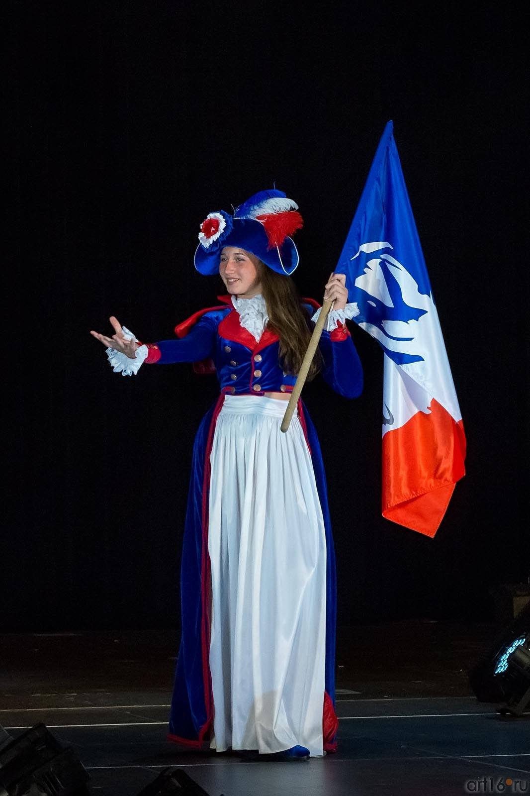 ::Фестиваль дизайнеров мусульманской одежды. Казань 2013