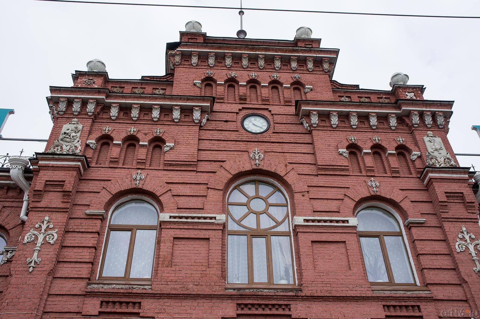 Фрагмент фасада вокзала в Казани 2012г.::Фото для статей