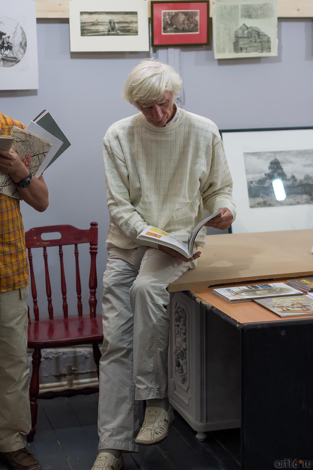 А.Иншаков::Открытие «Республиканского центра печатной графики» 