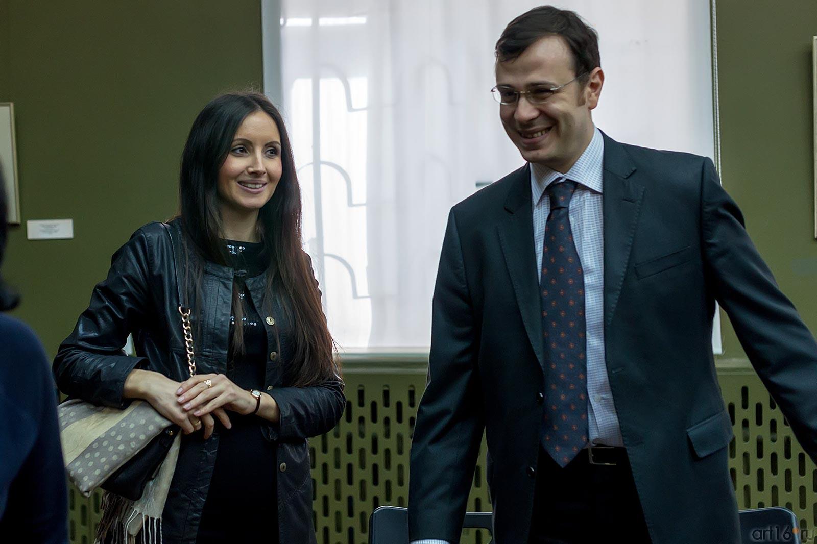 Генеральный консул Турции в Казани г-н Сабри Тунч Ангылы с супругой::Открытие выставки Мариуса Бауэра