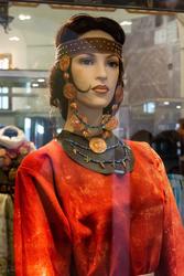 Реконструкция женского костюма эпохи бронзы. Автор р. Е.В.Куприянова