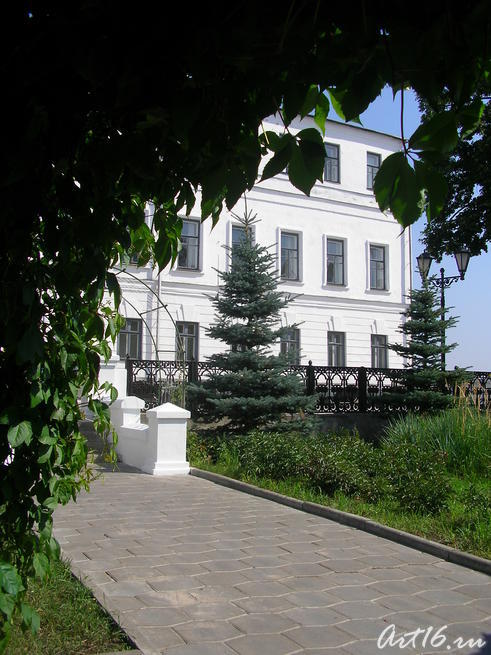 Архиерейский дом::Прогулки по Кремлю
